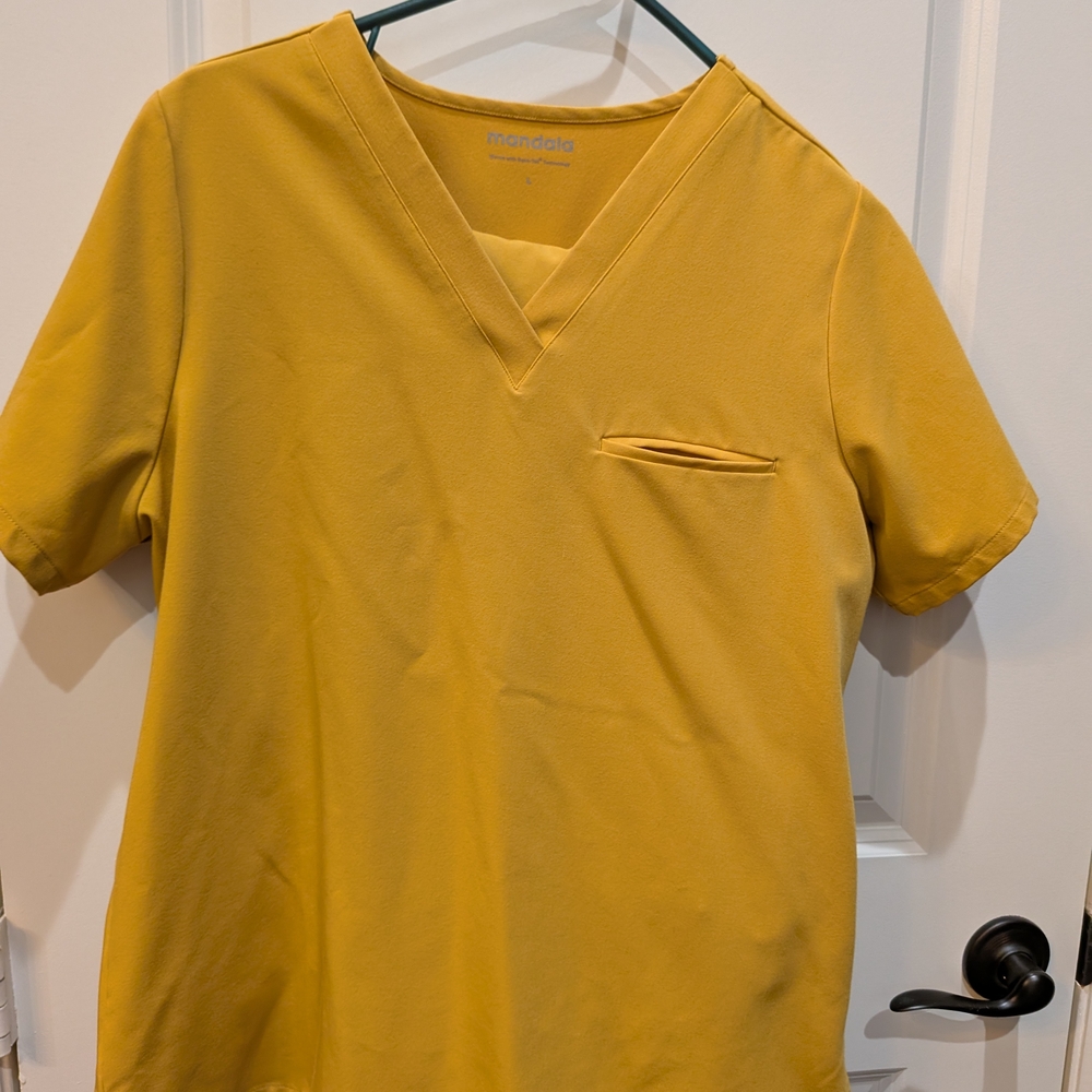 Mandala Autumn Yellow One Pocket Scrub Top And 9 Pocket Cargo Drawstring Pants